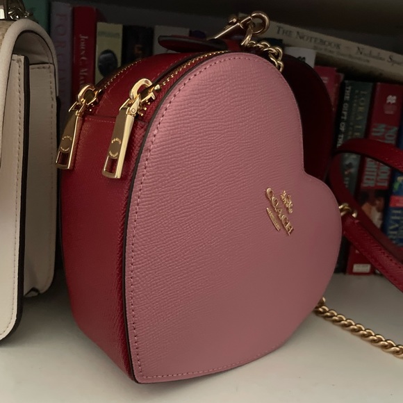 Coach heart bag - Picture 2 of 3
